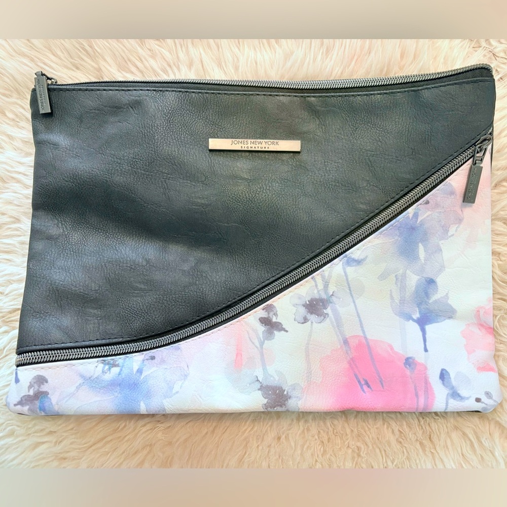Jones New York Toiletry Bag